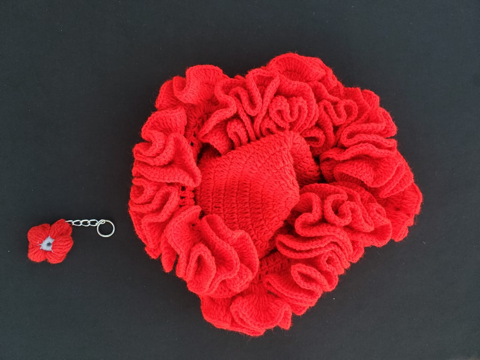 Ruffle hat 