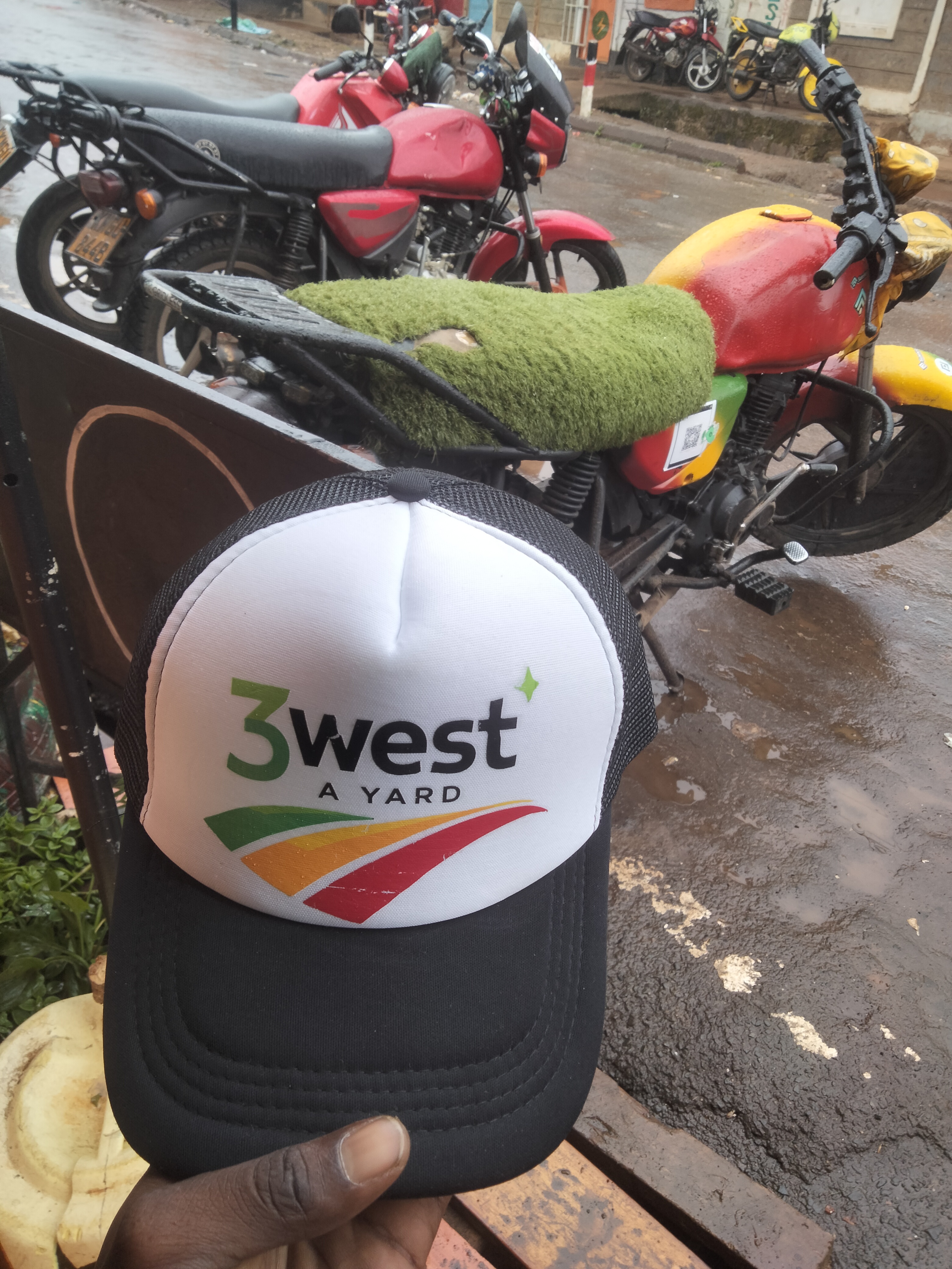 Merchandise cap